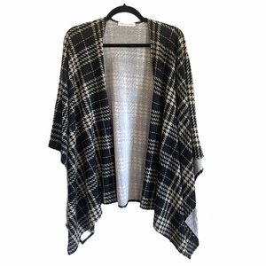 Chris & Carol Open Front Poncho